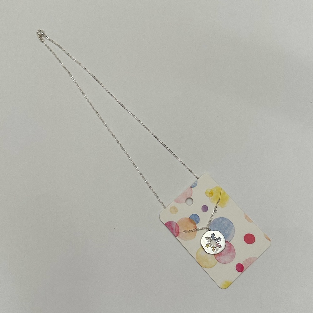 Atelier Sona Snowflake Cutout Necklace in Silver - Picture 5 of 11